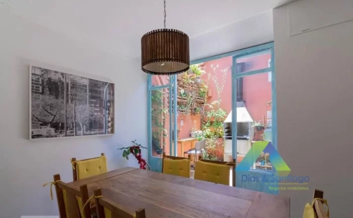 Imagem ITAIM BIBI Lindo sobrado 90 metros, 2 dormitórios, espaço gourmet 1 vaga em Vila portão fechado ótimo valor e localização.