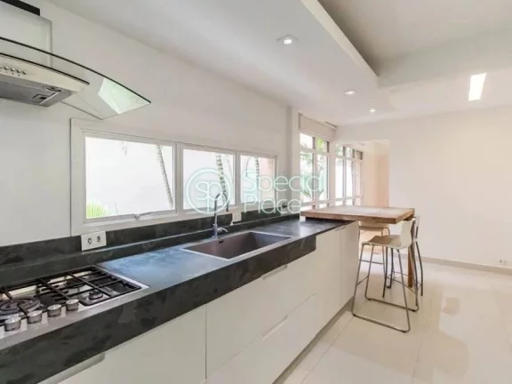 Imagem Apartamento bem amplo com muita luz natural, 220 metros, amplo living com lareira , jardim suspenso,...