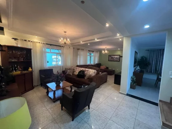 Imagem Sobrado com 4 dormitórios à venda, 362 m² por R$ 1.800.000,00 - Vila Romanópolis - Ferraz de Vasconcelos/SP