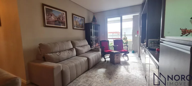 Imagem Apartamento Semi Mobiliado de 3 Dormitórios com Suíte e 2 Garagens no Bairro Men