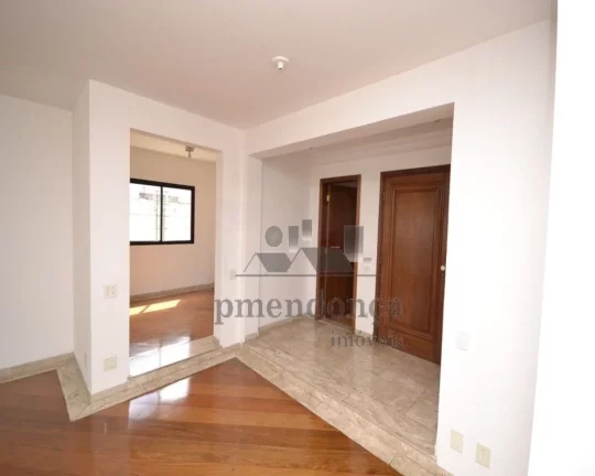 Imagem Apartamento Higienópolis com 197m², 3 suítes e 3 vagas.