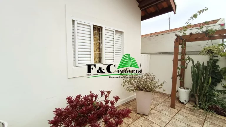 Imagem Casa para Venda em Araras, Vila Europa, 3 dormitórios, 2 banheiros, 3 vagas
