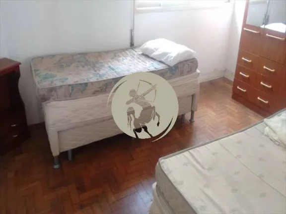Imagem ANTIGO, NÃO MODERNIZADO EXCELENTE LOCALIZAÇÃO