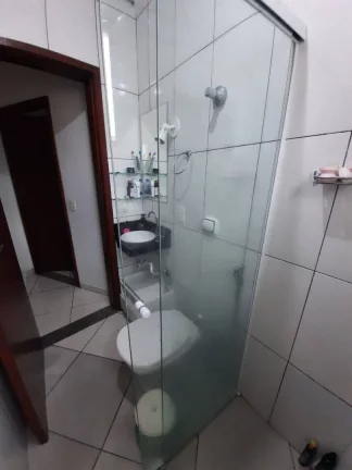 Imagem Sobrado com 3 dormitórios à venda, 225 m² por R$ 650.000,00 - Jardim Las Vegas - Santo André/SP