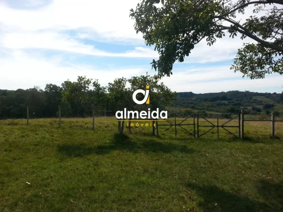 Imagem Chácara 2 dormitórios à venda Zona rural Santa Maria/RS