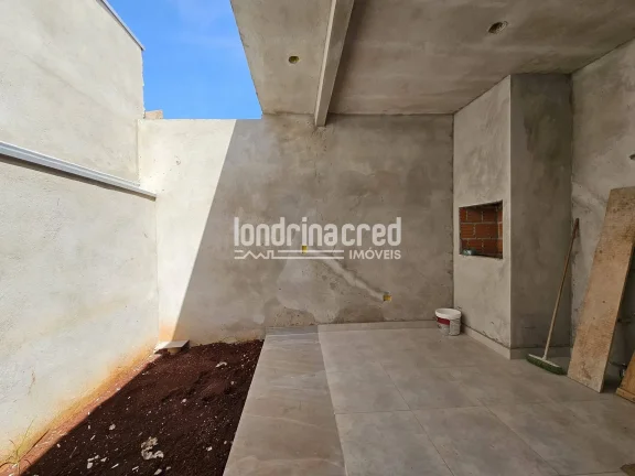 Imagem Casa geminada em construção, 3 quartos (1 suíte), 98m² de área útil, 150m² de terreno, sala, cozinha, 2 banheiros, área gourmet com churrasqueira e 2 vagas.