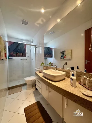 Imagem Residência de 3 Quartos com Vista para o Mar e o Morro do Moreno na Praia da Costa