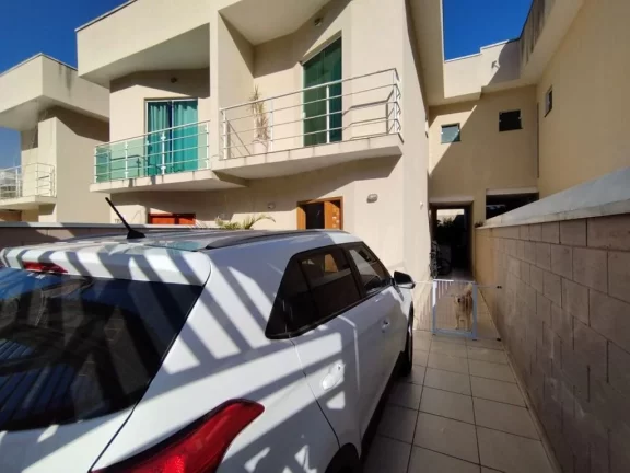 Imagem Sobrado com 3 dormitórios à venda, 100 m² por R$ 650.000,00 - Jardim Medina - Poá/SP