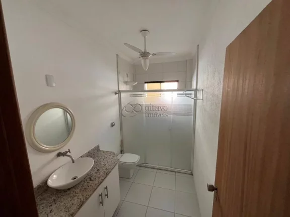 Imagem Casa à venda em Macaé-RJ, bairro Cancela Preta! 3 quartos, 1 suíte, 4 banheiros, 3 vagas, 233m². Venha conferir!