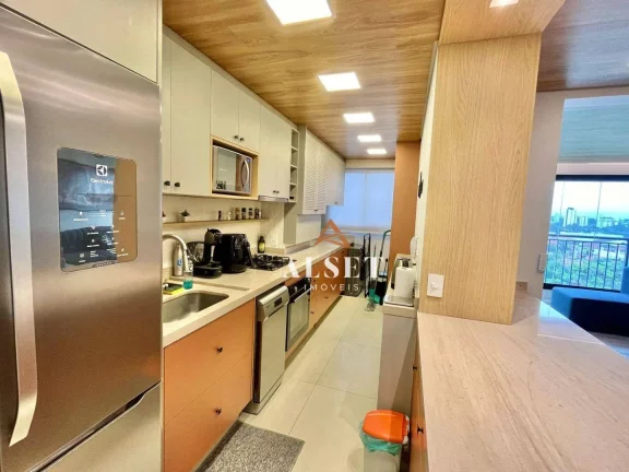 Imagem Apartamento reformado no Tatuapé com 3 suítes