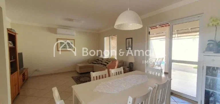 Imagem Casa à venda no Condomínio Casas de Itália, com localização privilegiada perto do Shopping Dom ...