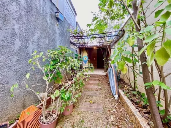 Imagem Casa em Condomínio com 4 Dormitórios e Piscina - Cabral, Contagem - MG Excelente casa em condomín...