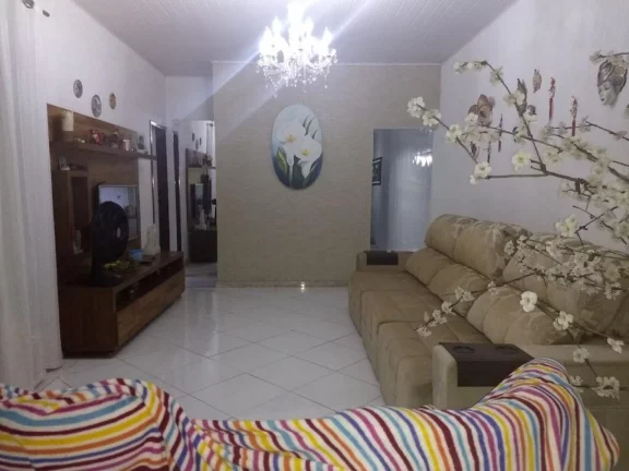 Imagem Casa no Eduardo Gomes - 3 Quartos, Suíte, 2 Banheiros, 2 Vagas de Garagem - Confira!