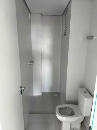 Imagem Apartamento com 2 dormitórios sendo 1 suíte e 1 vaga de garagem em Balneário Camboriú