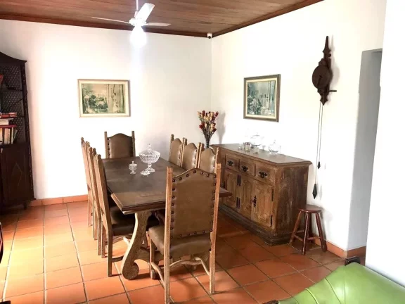 Imagem Linda casa às venda ou locação no centro de Iguape/SP