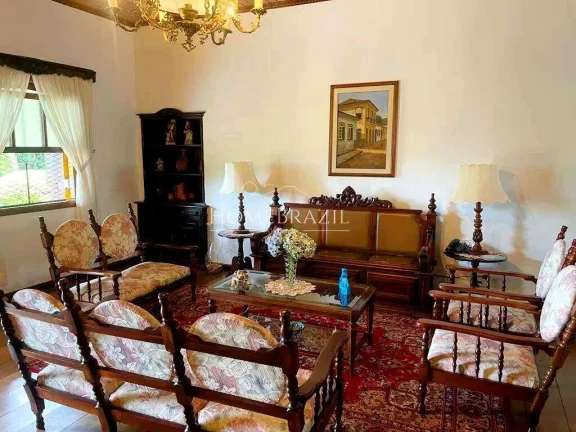 Imagem Casa em Condomínio Fechado à Venda em Campos do Jordão | Terreno de 2.500m2 e Lazer Completo