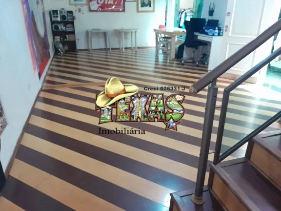 Imagem SOBRADO À VENDA COM 5 QUARTOS NO LAJEADO