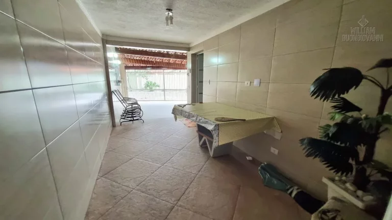 Imagem Casa espetacular à uma quadra da praia com dois quartos sendo uma suíte