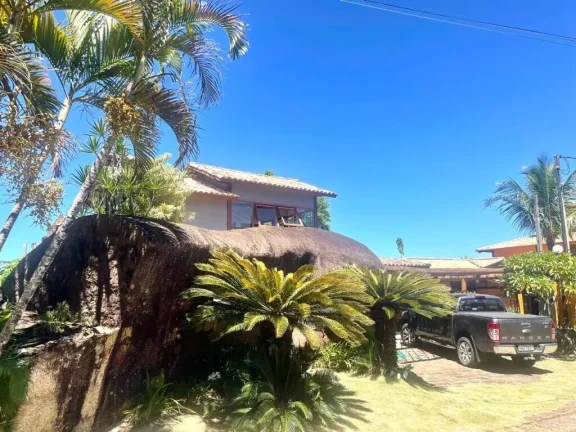 Imagem Espaçosa Casa 3 Suítes à Venda em São Pedro, Ilha Bela - R$1,98M