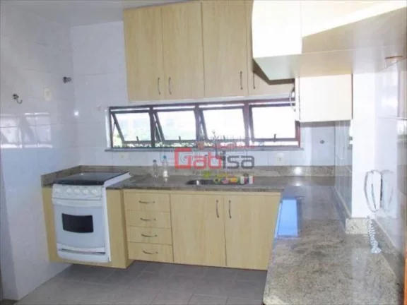 Imagem Cobertura com 4 dormitórios à venda, 130 m² por R$ 800.000,00 - Centro - Cabo Frio/RJ