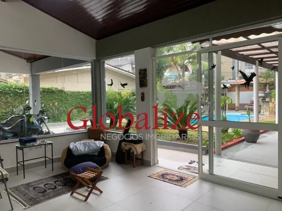 Imagem Casa de 5 suítes e 5 vagas de garagem no Morro da Nova Cintra em Santos por R$ 2.900.000,00