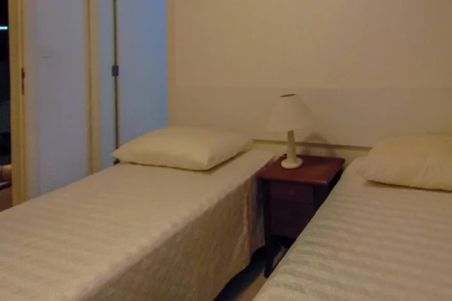 Imagem Apartamento com 4 dormitórios à venda, 200 m² por R$ 1.600.000,00 - Pitangueiras - Guarujá/SP