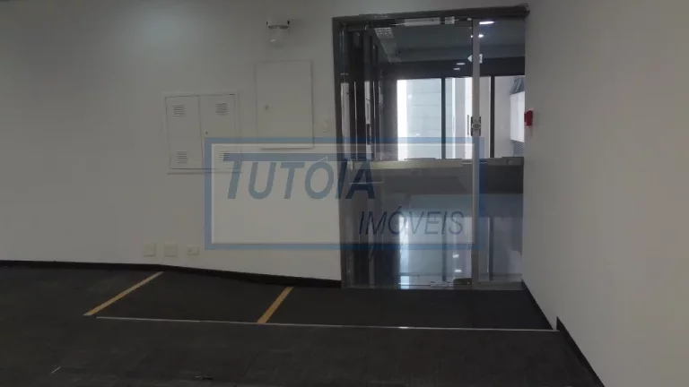 Imagem CONJUNTO COMERCIAL PARA LOCAÇAO