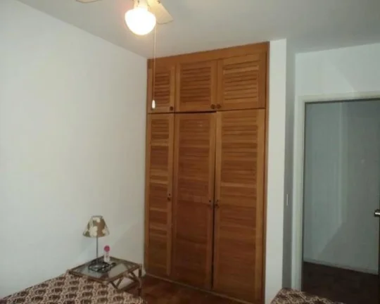 Imagem Apartamento à venda no Guarujá na Praia das Pitangueiras.