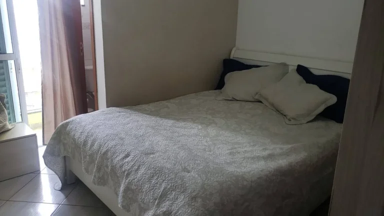 Imagem Sobrado Maravilhoso com 3 Dormitorios e 2 Vagas de Garagens