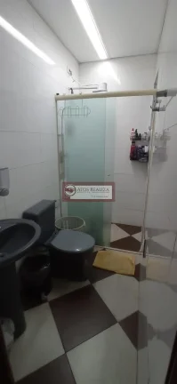 Imagem Vendo OPORTUNIDADE, Assobradado de 148m² no Jardim Castro Alves, com 2 dormitórios, 2 Vagas de Garagem, terraço com churrasqueira, por R$265K para venda.