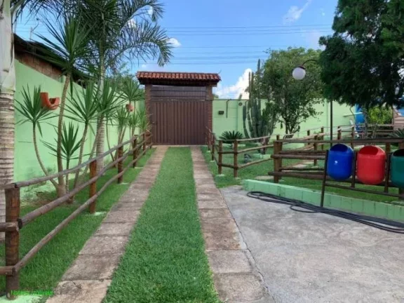 Imagem LINDO SÍTIO NO BAIRRO SATÉLITE,EM JUATUBA
* POSSUI UMA CASA CONSTITUÍDA POR: 3 QUARTOS, SALA, COZ...