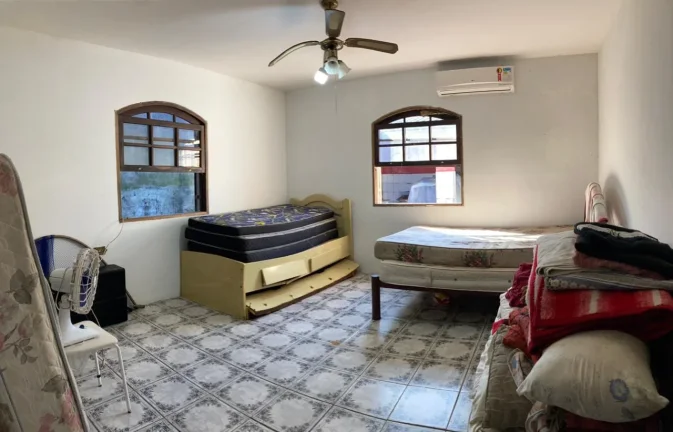 Imagem Casa para Venda em Itanhaém, Raul Cury, 1 dormitório, 2 banheiros, 2 vagas