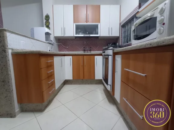 Imagem Sobrado com 03 dormitórios e 02 vagas de garagem próximo Guilhermina Esperança