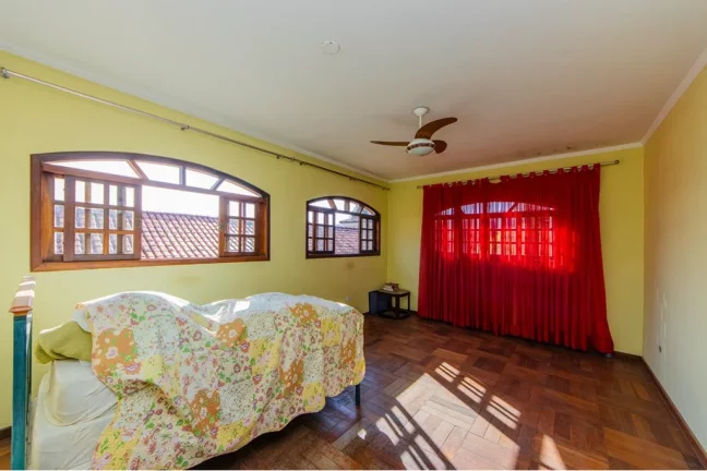 Imagem CASA RESIDENCIAL em Carapicuíba - SP, Pousada dos Bandeirantes