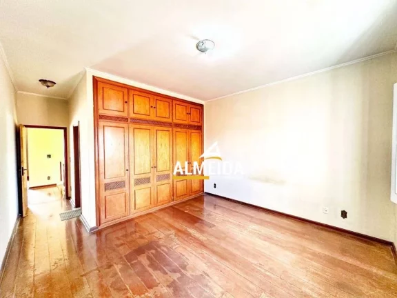 Imagem Casa com 5 dormitórios à venda, 426 m² por R$ 980.000,00 - Parque Universitário - Rio Claro/SP