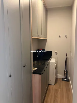 Imagem Apartamento Garden á venda com 3 dormitórios, 2 vagas de garagem e área externa com piscina localizado no centro de Balneário Camboriú