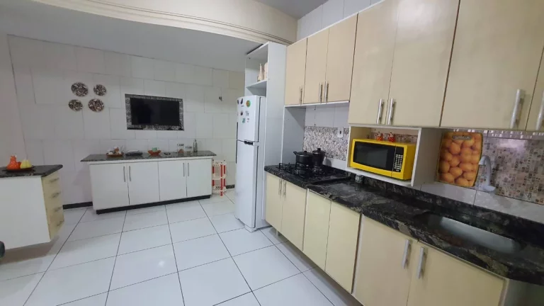 Imagem Casa à Venda em Santo Antônio | 5 Quartos, 3 Suítes e 350m² | Consultor Imobiliário Especialista