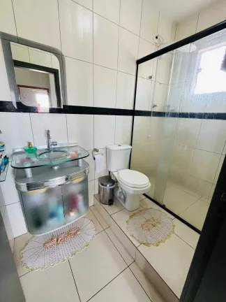Imagem Casa com 3 dormitórios sendo 1 suíte e 2 vagas de garagem - Adhemar Garcia | Joinville/SC