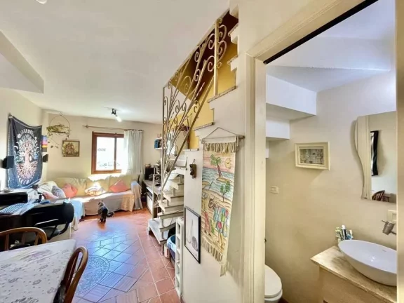 Imagem Cond. San Filipi - Casa 2d c/ terraço, armários e quintal com churrasqueira