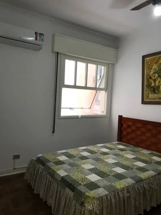 Imagem Apartamento 3 quartos mobiliado a 1 quadra da praia no coração do Gonzaga!