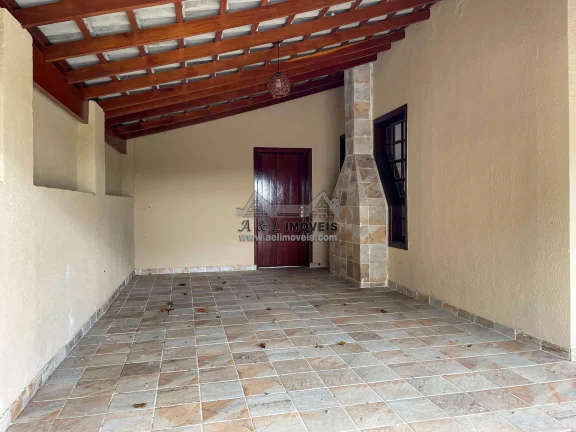 Imagem Casa à venda em Campos do Jordão – Reformada em condomínio fechado