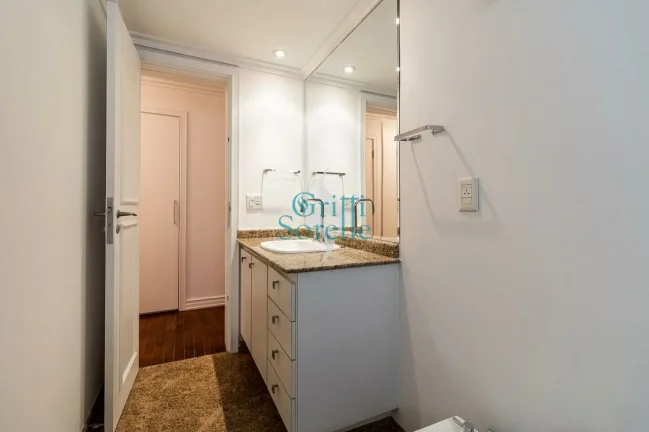 Imagem Apartamento à Venda em Vila Nova Conceição - São Paulo/SP.