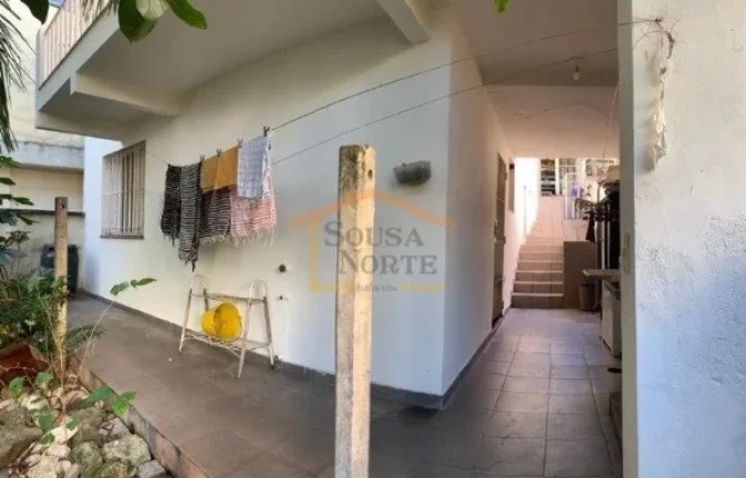 Imagem Casa com 300m² de área construída, 3 dormitórios amplos e arejados, sala para 2 ambientes, 3 ban...