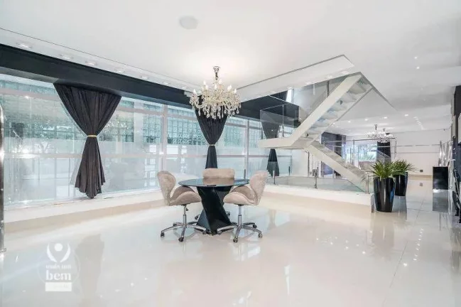 Imagem Casa com 751m², 4 suítes, piscina, 10 vagas de garagem à venda por R$ 4.000.000 - Jardim Social - Curitiba/PR