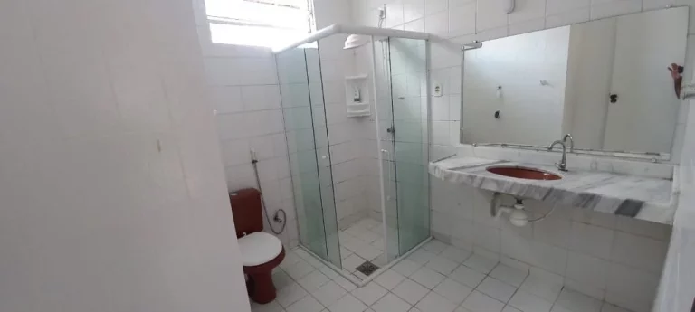 Imagem casa com quatro quartos para locacao ou compra no renascença l