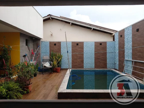 Imagem Casa 220m2 c/ área Gourmet e Piscina