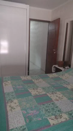 Imagem Sobrado à venda em Santo André-SP: 3 quartos, 2 banheiros, 2 vagas de garagem, 188m² no Jardim Las Vegas!