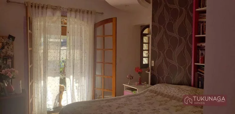 Imagem Sobrado com 4 dormitórios à venda, 200 m² por R$ 840.000,00 - Vila São Judas Tadeu - Guarulhos/SP