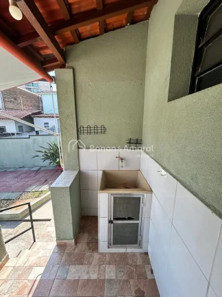 Imagem Excelente oportunidade em uma das regiões mais desejadas da cidade!
Terreno de 330 m², casa reform...