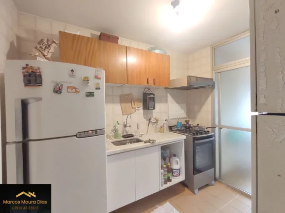 Imagem Apartamento Via Gomes ( Butantã), sala com Varanda, 3 Dormitórios, 2 Banheiros, 1 Vaga, Prédio com Lazer, Portaria 24 hs e Gerador